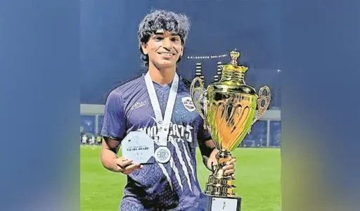 mohammed-mishal-selected-as-the-best-player-in-the-dubai-open-football-academy.